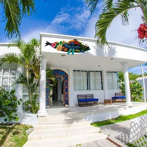 Mahalo House - Tu Casa En Isla - Bed and breakfast